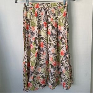 Hollister Tropical Floral Midi Skirt with slit Size: XS